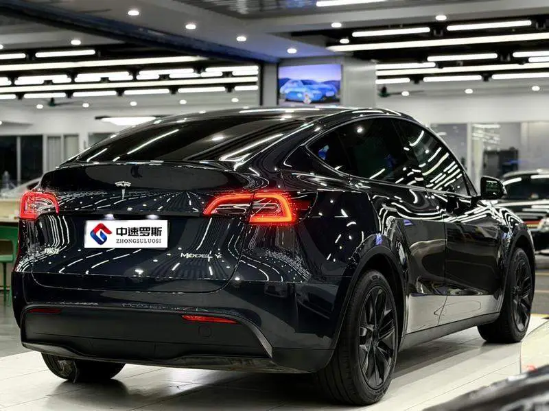 Model Y 2024 rear-wheel drive version — 7