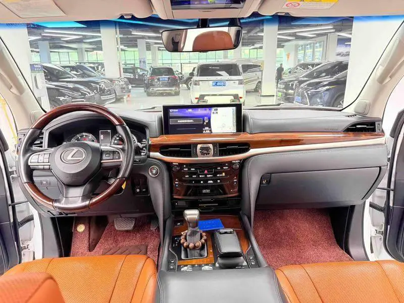 Lexus LX 2019 570 Dynamic Luxury Edition — 10
