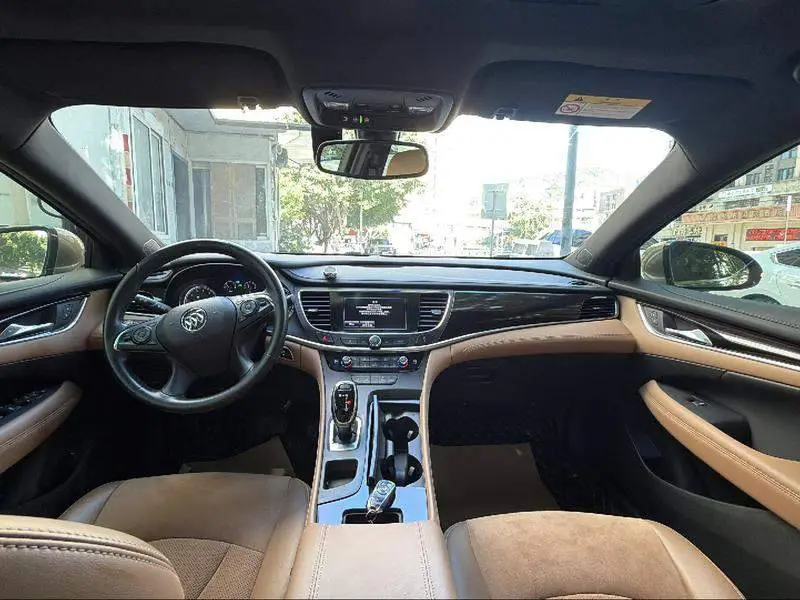 LaCrosse 2016 28T Premium Edition — 6