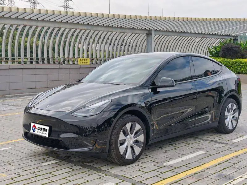 Model Y 2022 facelifted rear-wheel drive version — 5