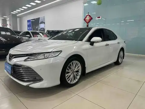 Camry 2018 2.5G Deluxe Edition