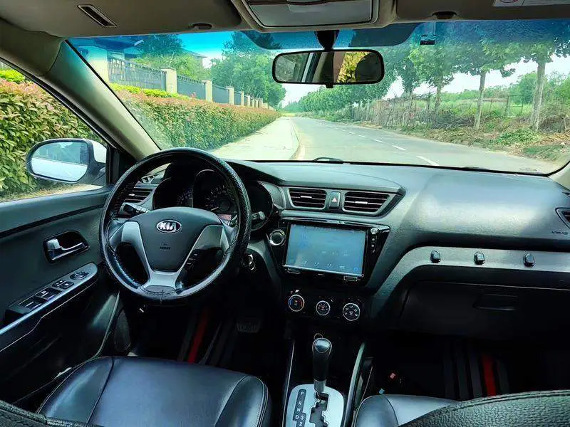Kia K2 2015 Sedan 1.4L AT GLS — 7