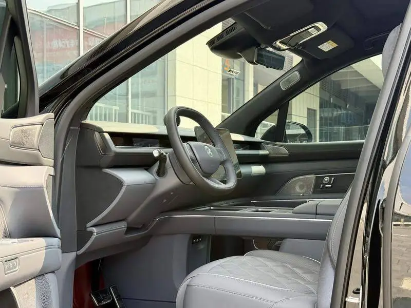 NIO ES8 2026 Six-Seat Executive Luxury Edition — 17
