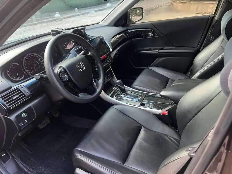 Accord 2016 2.0L Comfort Edition — 8