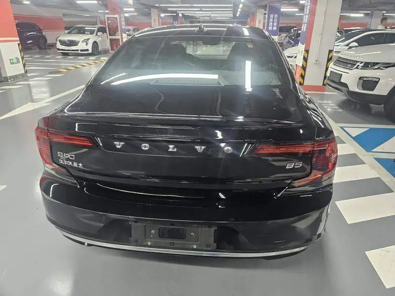 Volvo S90 2022 B5 Smart Luxury Edition — 6