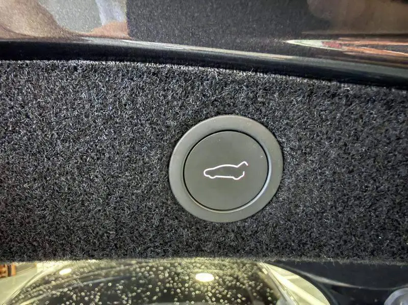 Model 3 2023 rear-wheel drive version — 9