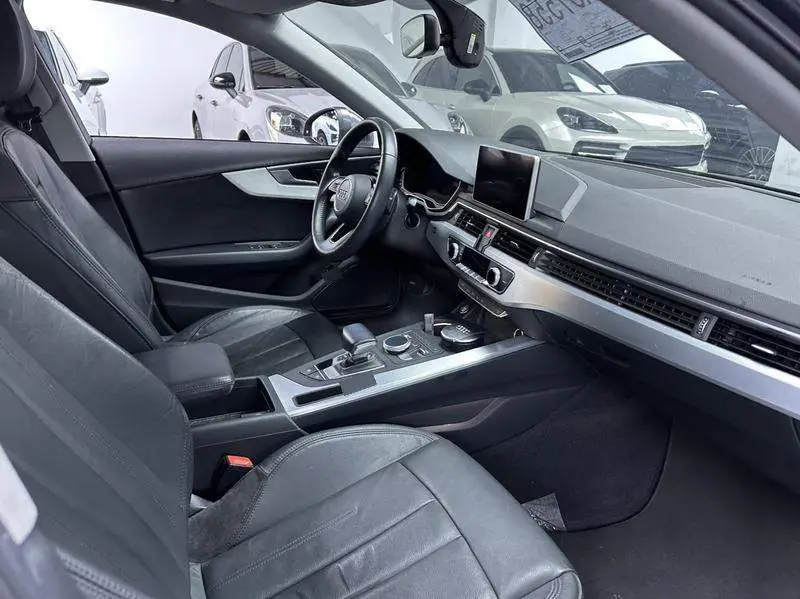 Audi A4L 2019 40 TFSI Fashion National VI — 13