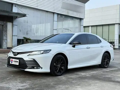 Camry 2021 2.0G Deluxe Edition