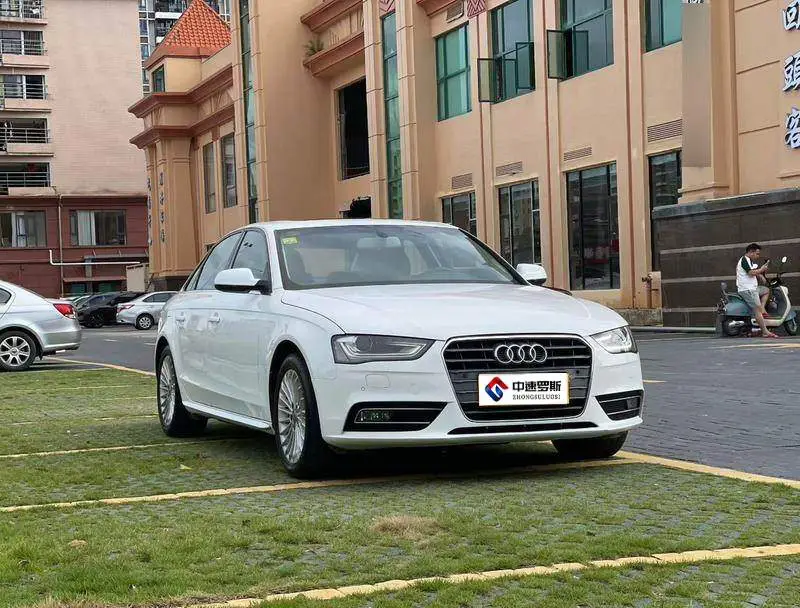 Audi A4L 2015 35 TFSI Automatic Comfort — 3