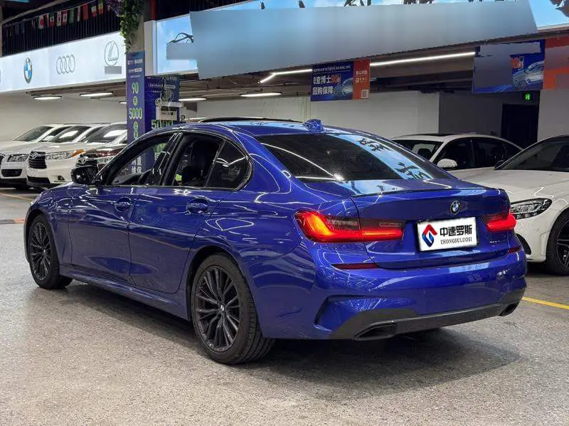 BMW 3 Series 2020 325i M Sport Night Edition — 4