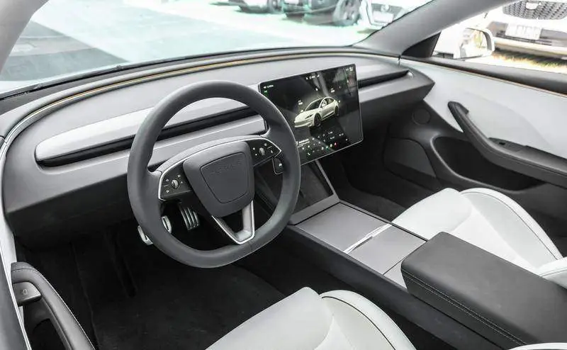 Model 3 2024 High-Performance All-Wheel Drive — 15
