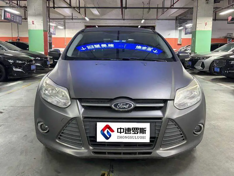 Fox 2012 Sedan 1.6L Automatic Comfort — 2