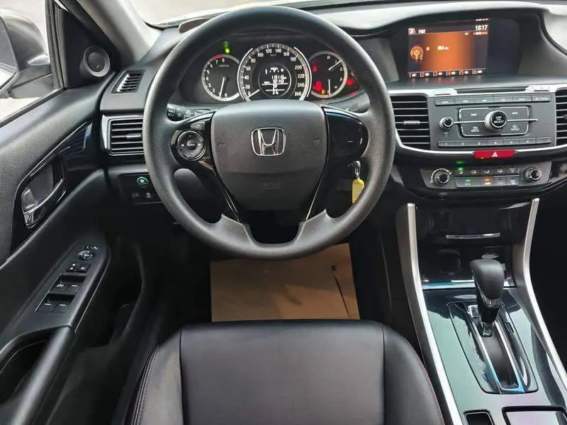 Accord 2016 2.0L Comfort Edition — 13