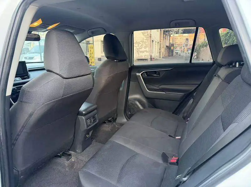 RAV4 Rongfang 2023 2.0L CVT 2WD Urban Edition — 9