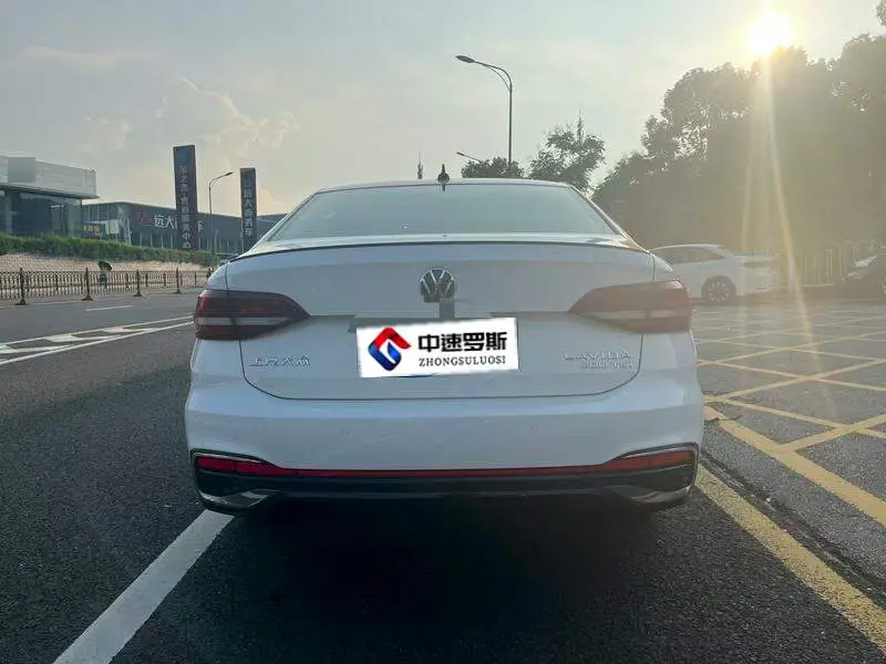 Lavida 2023 300TSI DSG Starry Sky Edition — 4