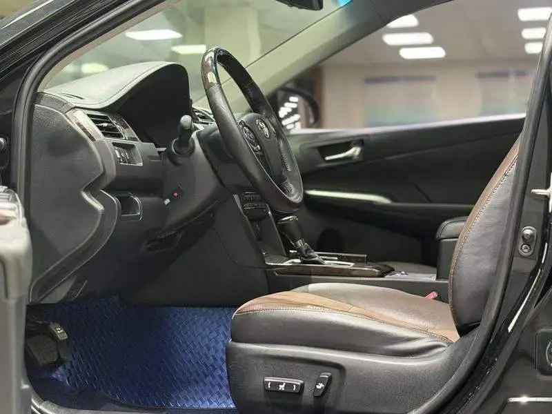 Camry 2016 Hybrid 2.5HG 10th Anniversary Luxury Navigation Edition — 11