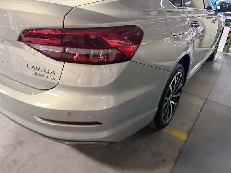 Lavida 2021 280TSI DSG Luxury Edition — 8