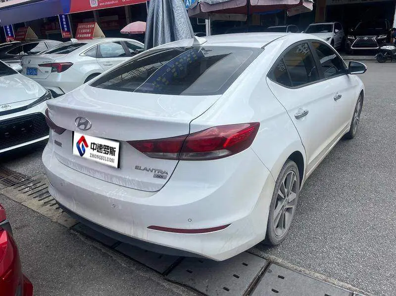 Leading 2016 1.6L Automatic Intelligent Elite — 5