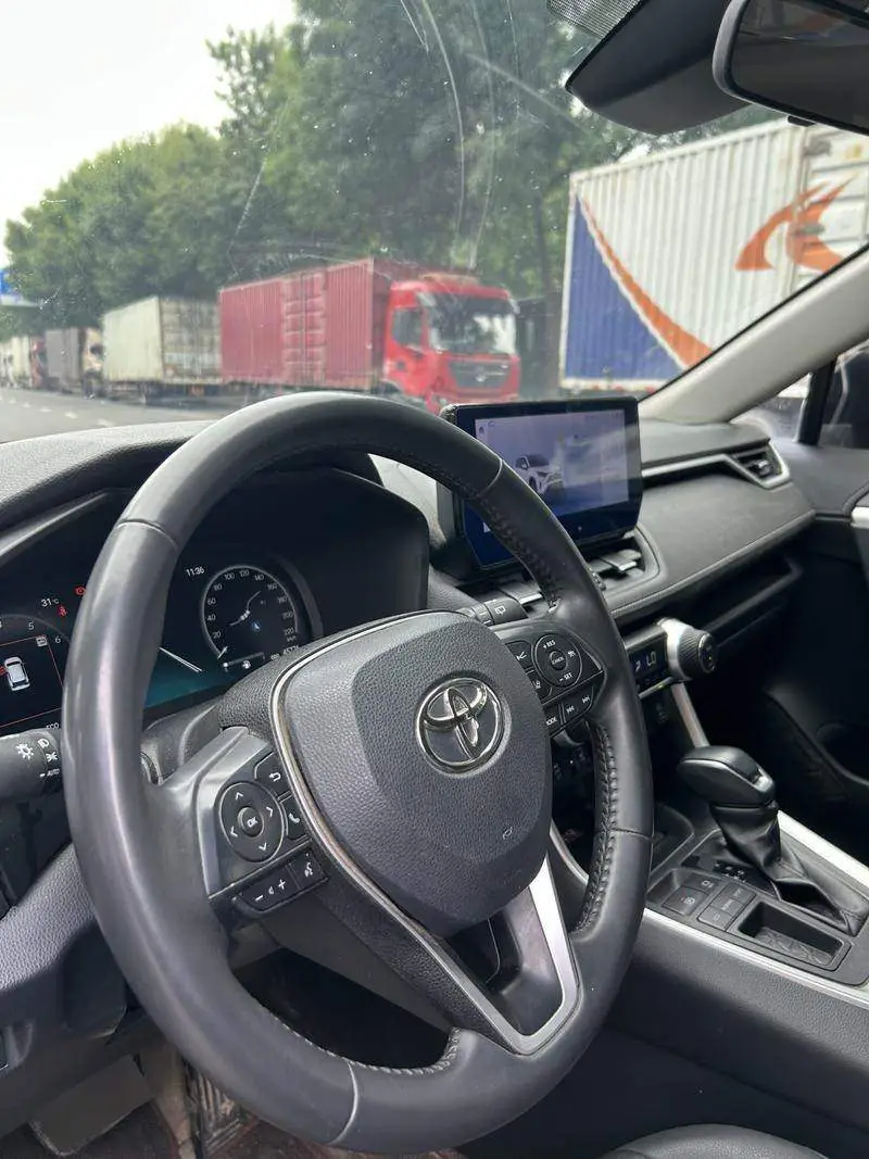 RAV4 Rongfang 2023 2.0L CVT 2WD Fashion Edition — 11