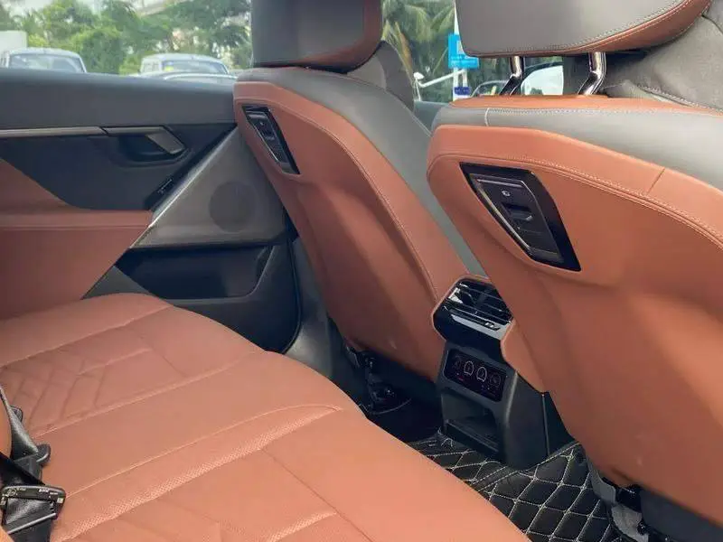 BMW 5 Series 2026 525Li M Sport Package — 6