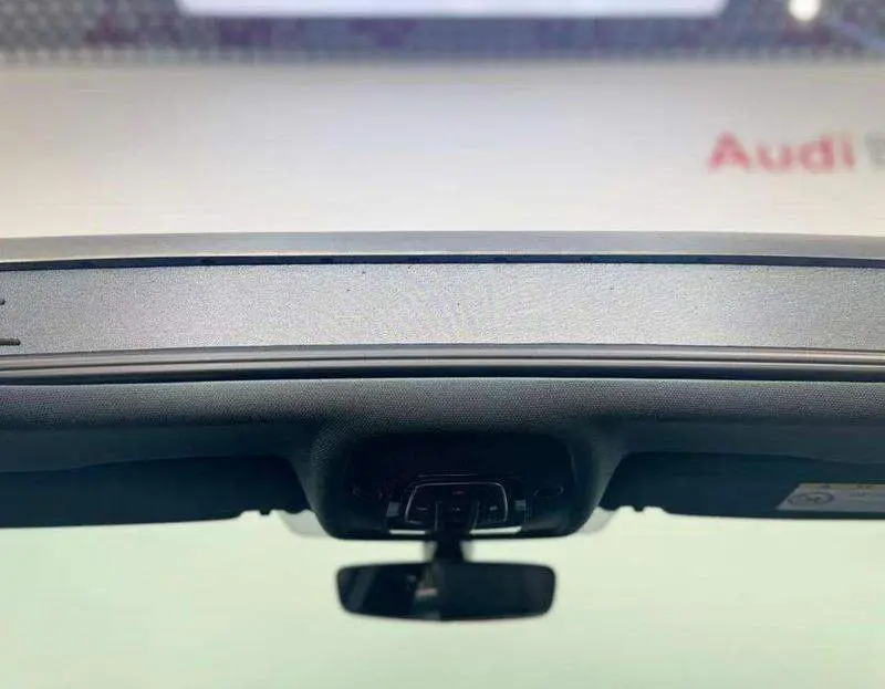 Audi A4L 2024 40 TFSI Luxury Dynamic Edition — 7
