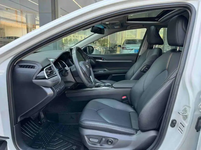 Camry 2023 2.0G Deluxe Edition — 8