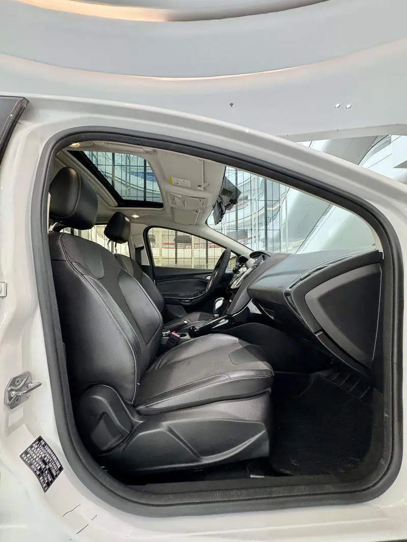 Fox 2012 Sedan 1.6L Automatic Premium — 13