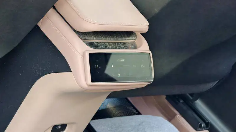 NIO EC6 2024 75kWh — 10