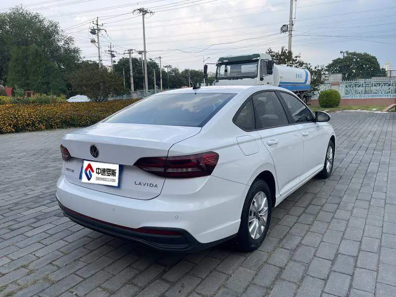 Lavida 2023 facelift 1.5L automatic Deyi version — 7