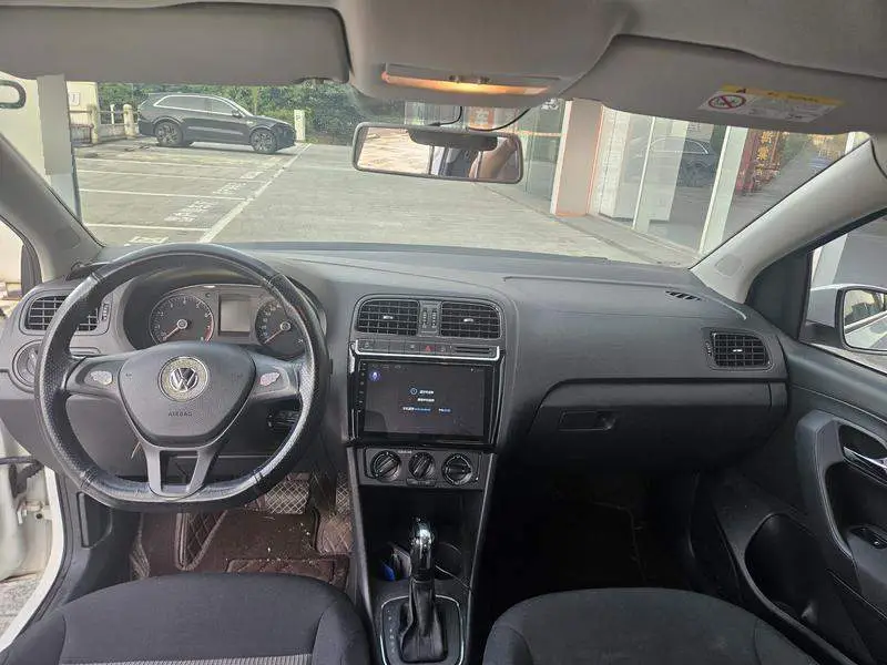 Polo 2018 1.5L Automatic Safety Edition — 11