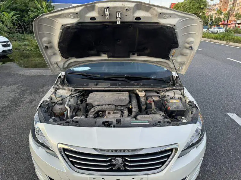 Peugeot 408 2015 1.2T Automatic Luxury Edition — 10