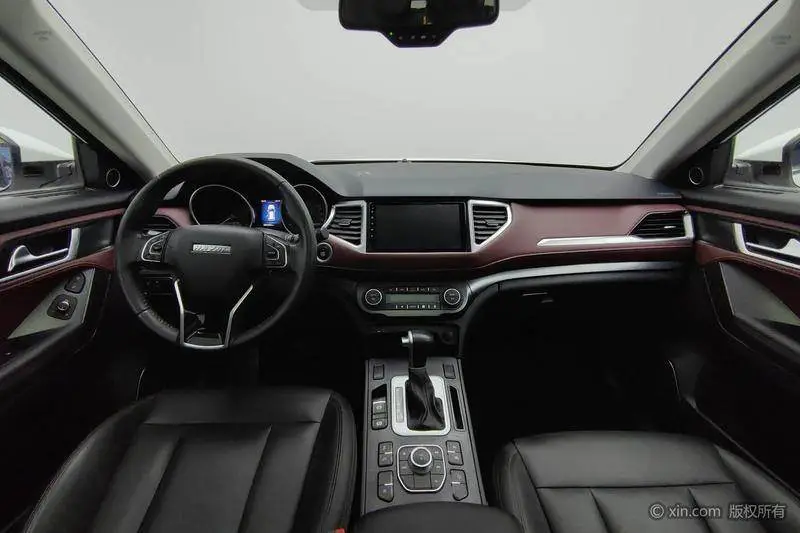 Haval H6 Coupe 2019 1.5T Automatic 2WD Super Luxury Smart Link Edition National V — 13