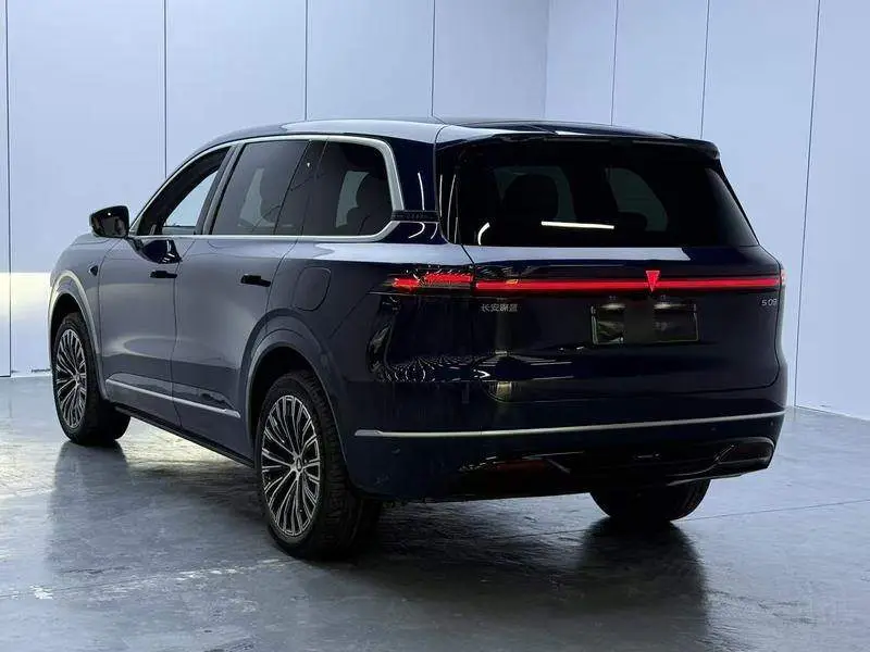 Deep Blue S09 2025 All-Wheel Drive Ultra+ Premium Edition — 5