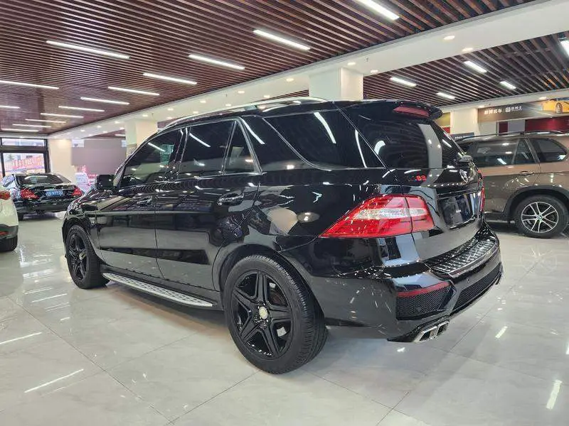 Mercedes-Benz M-Class AMG 2012 AMG ML 63 — 4