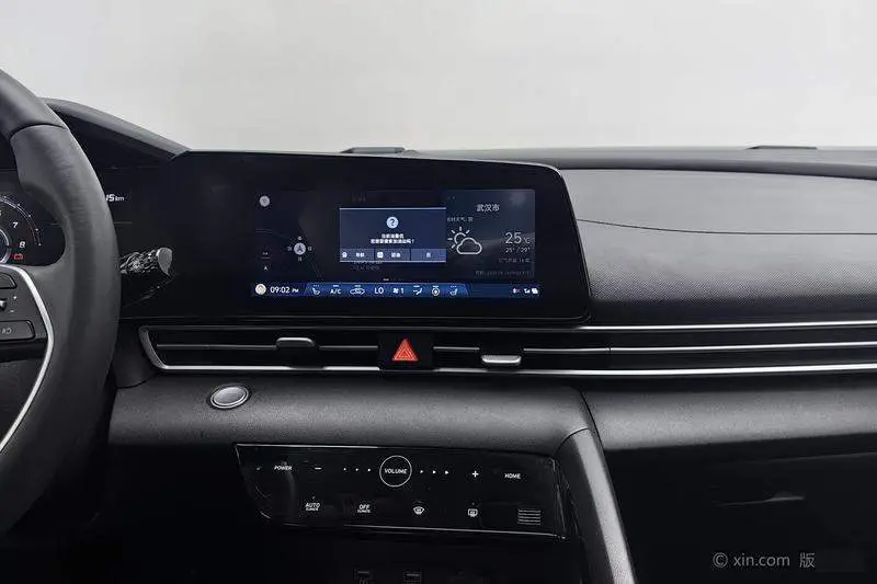 Elantra 2022 1.5L CVT LUX Premium Edition — 12
