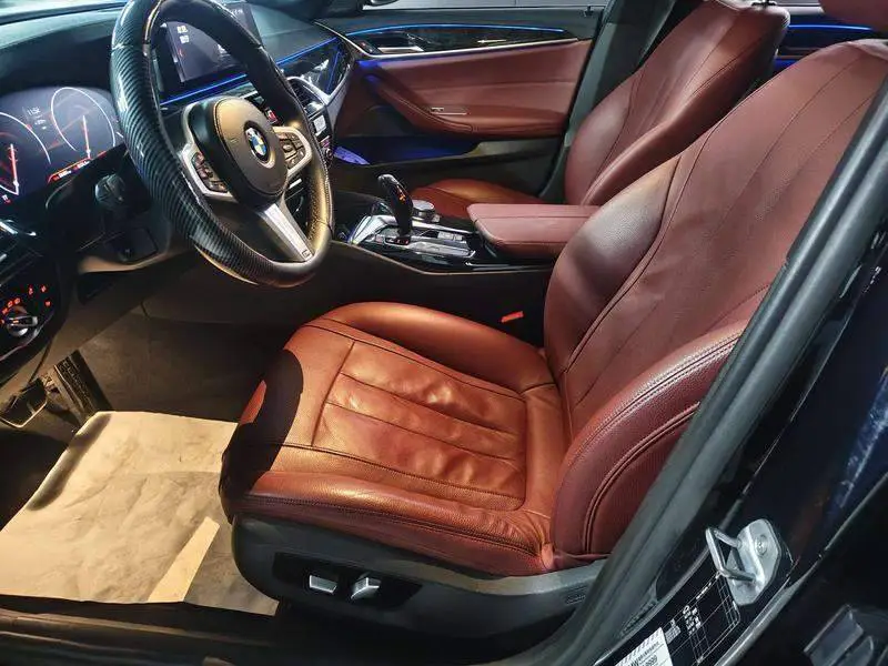 BMW 5 Series 2019 530Li Premium M Sport Package — 11