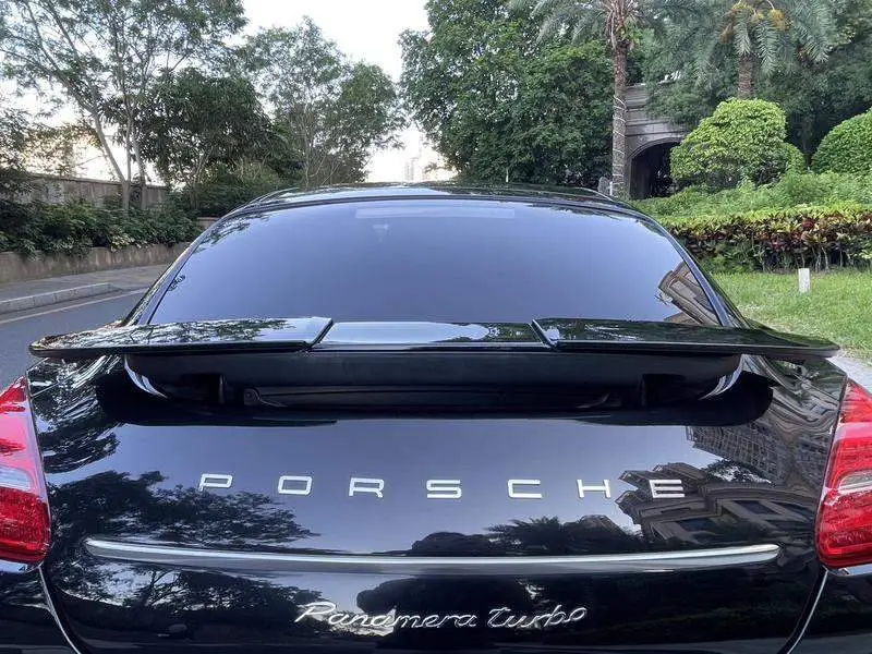 Panamera 2010 Panamera Turbo 4.8T — 9