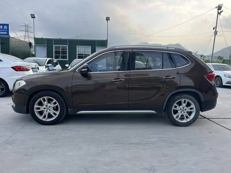China V5 2012 1.5T Automatic 2WD Luxury Model — 4
