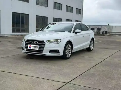 Audi A3 2019 Limousine 35 TFSI Progressive National V