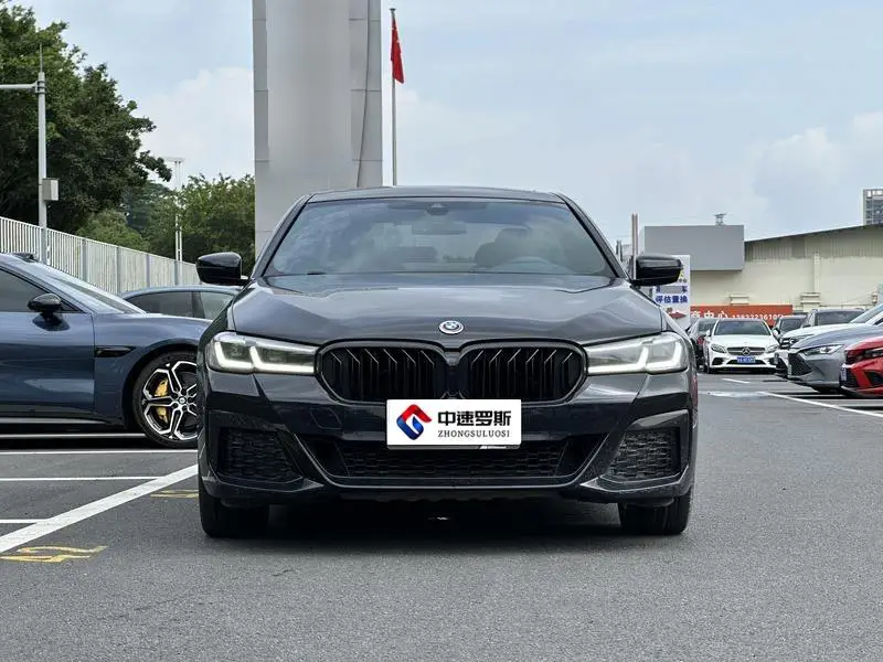 BMW 5 Series 2021 530Li Leading M Sport Package — 2
