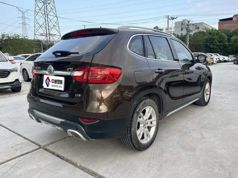 China V5 2012 1.5T Automatic 2WD Luxury Model — 7