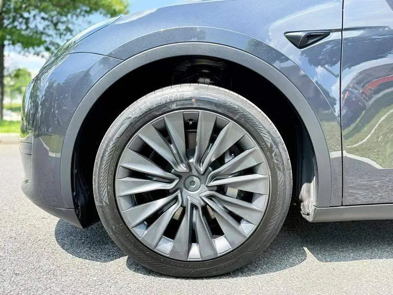 Model Y 2024 rear-wheel drive version — 5