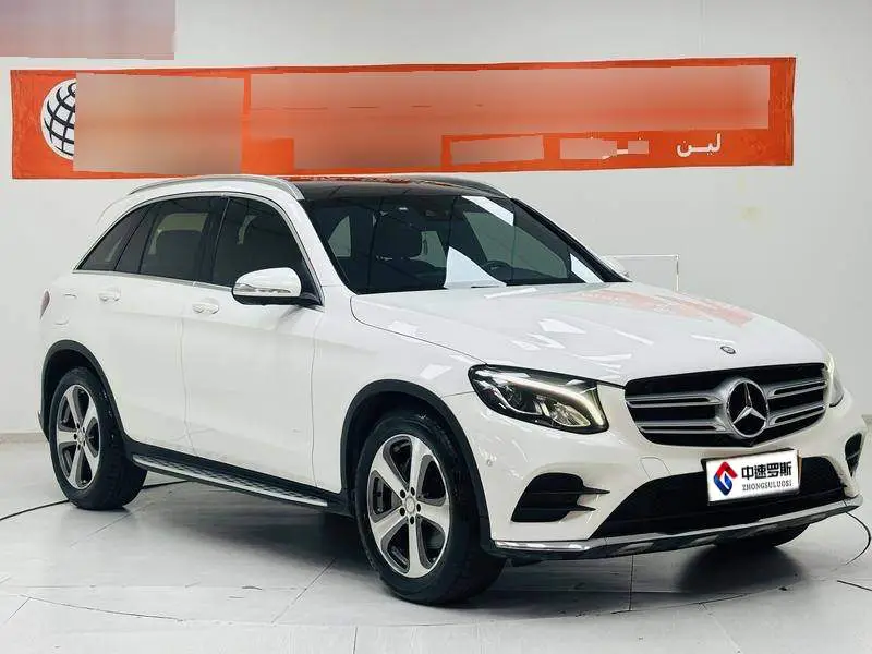 Mercedes-Benz GLC 2017 GLC 260 4MATIC Luxury — 3