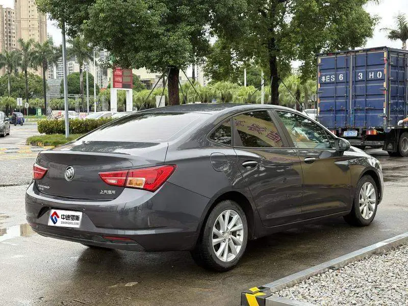 Valeant 2018 Sedan 15S Automatic Progressive — 7