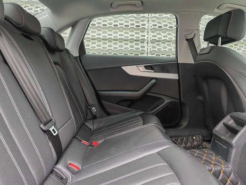 Audi A4L 2022 40 TFSI Stylish and Dynamic — 17