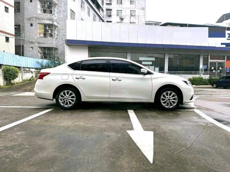Sylphy 2018 1.6XV CVT Premium Edition — 8