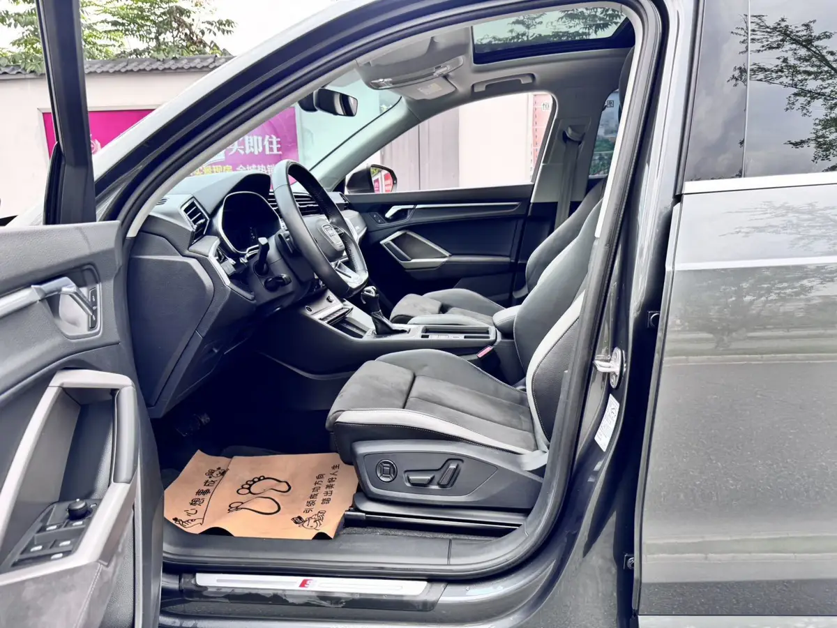 Audi Q3 2022 35 TFSI Stylish and Dynamic — 10