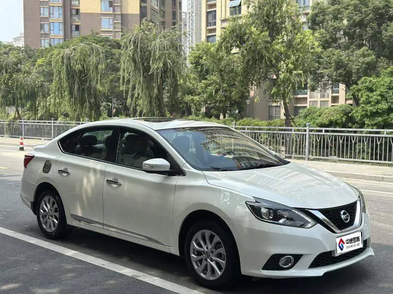 Sylphy 2018 1.6XV CVT Premium Edition — 3