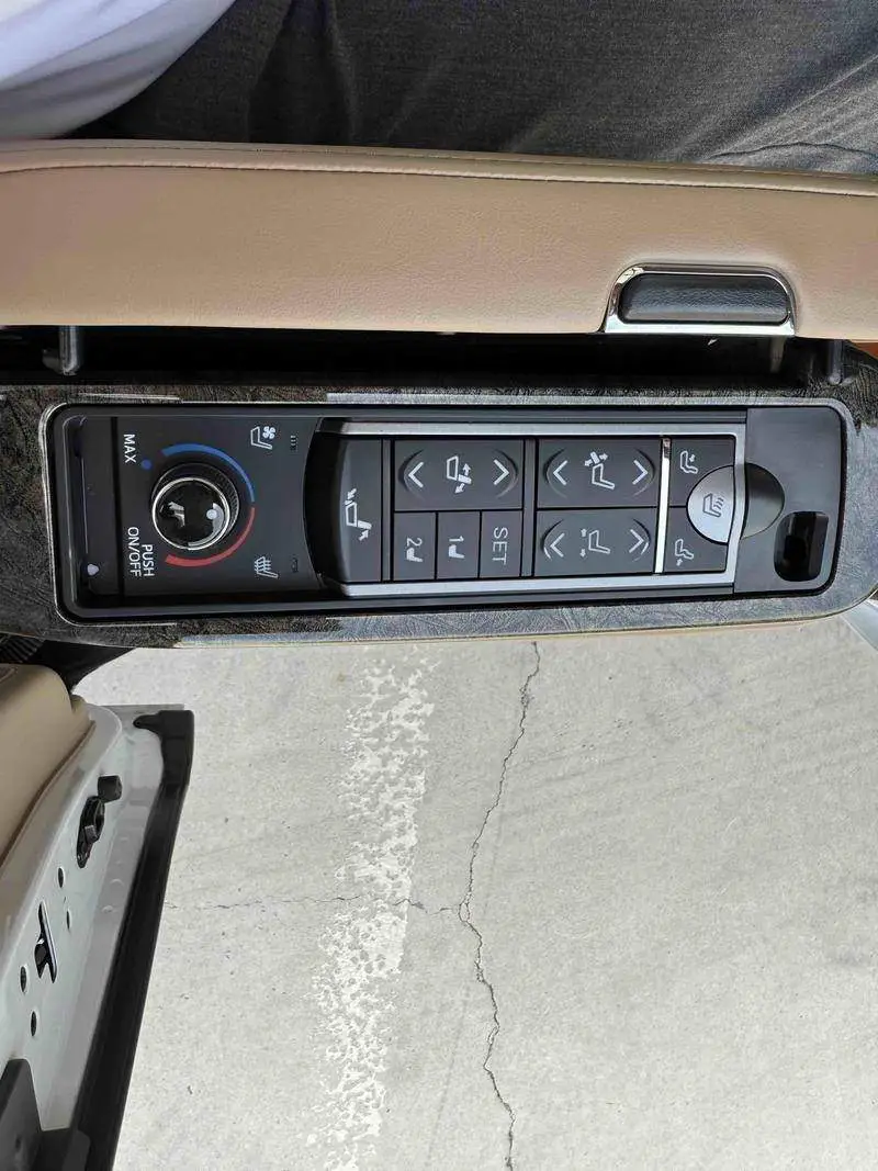 Buick GL8 2021 ES Lu Zun 653T Premium Edition — 7