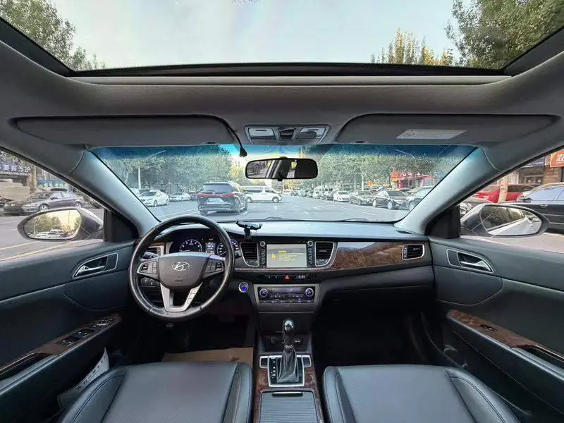 Name map 2014 1.8L Automatic Premium DLX — 7